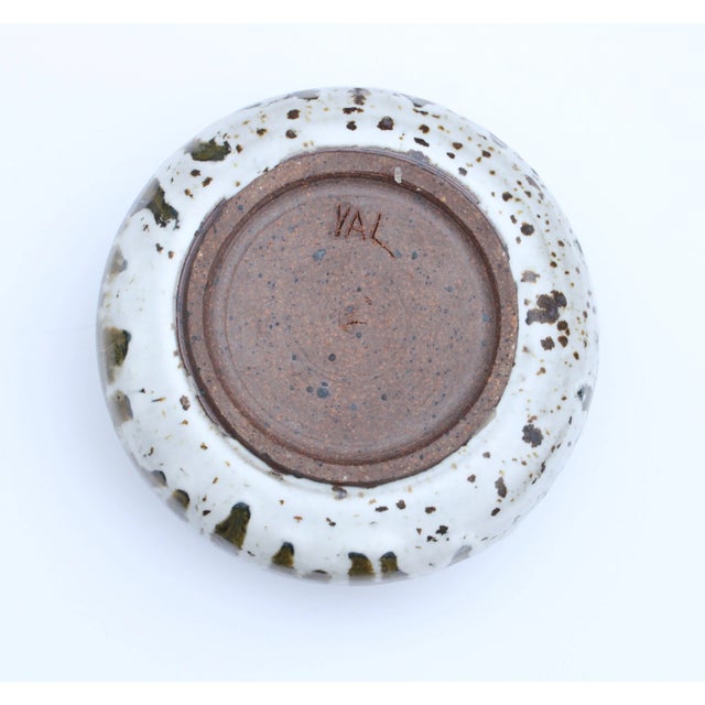 Mid 20th Century Signed Mid- Century Modern Art Studio Pottery Catchall For Sale - Image 5 of 6