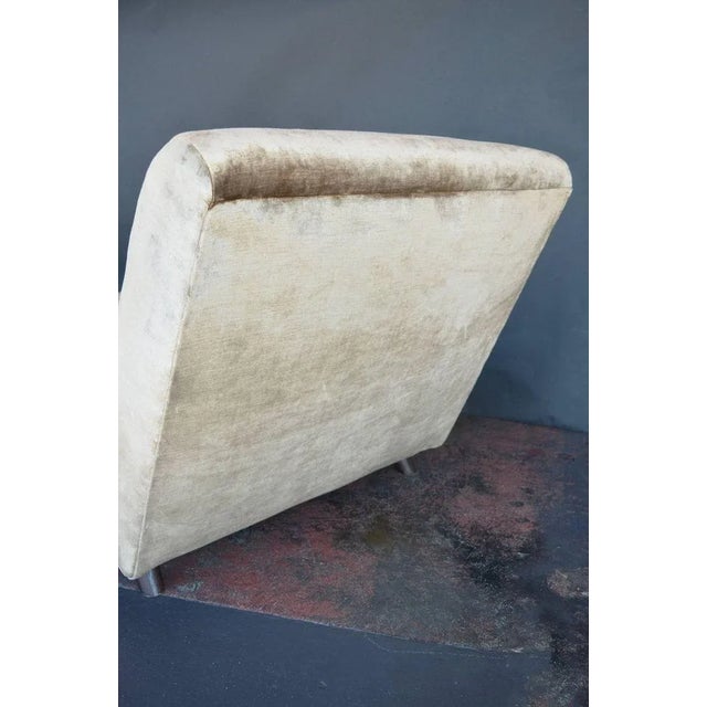 1980s Brown Velvet Chaise Lounge For Sale - Image 4 of 5
