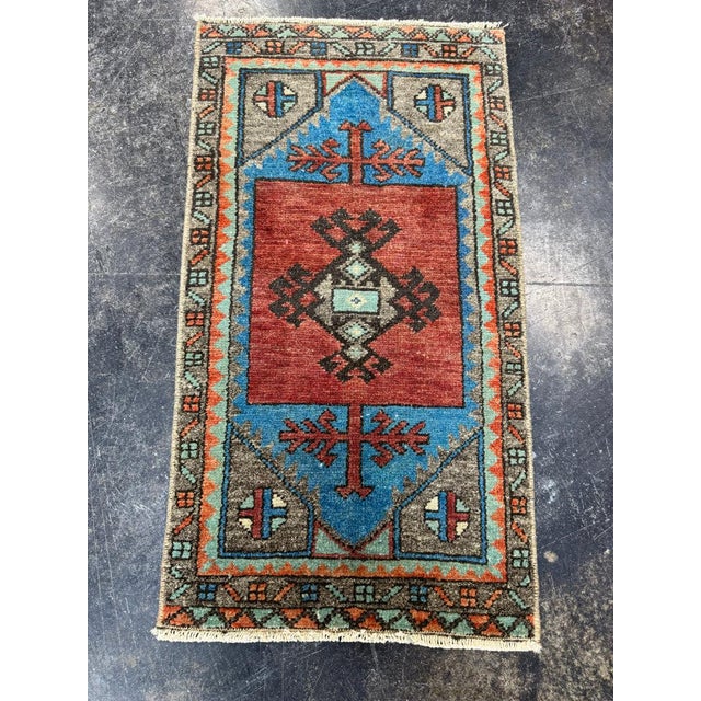 Contemporary Turkish Yastik Rug 1'4" x 2'6" For Sale - Image 3 of 5