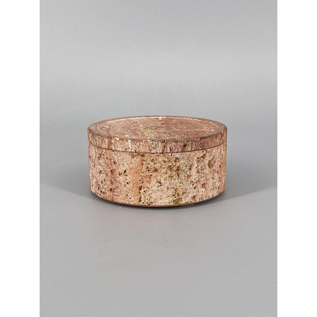 Lidded Box in Red Travertine by Up & Up, Massa-Carrara Italy, 1970s For Sale - Image 16 of 16