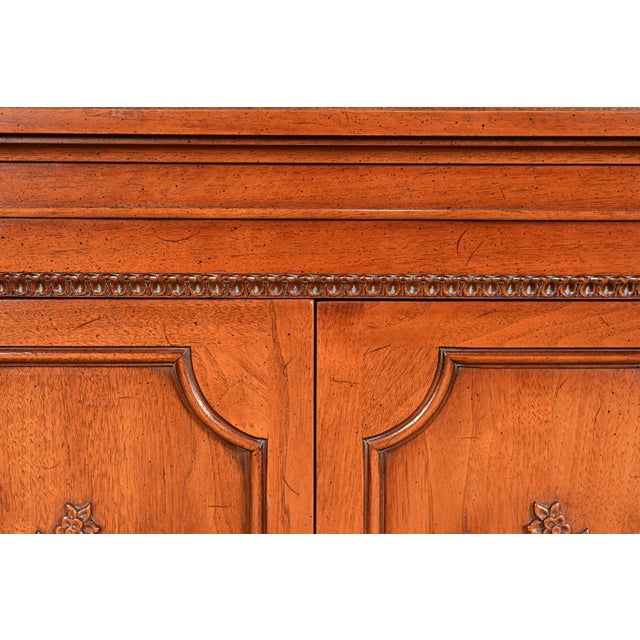 Henredon French Regency Louis XVI Carved Walnut Sideboard Credenza or Bar Cabinet, Circa 1960s For Sale - Image 11 of 15