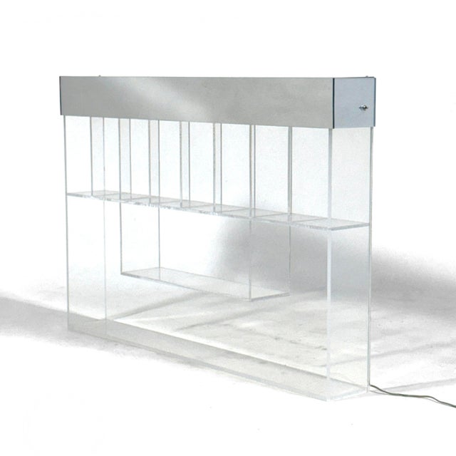 Illuminated Lucite Wall-Mounted Display Shelf For Sale In Chicago - Image 6 of 7