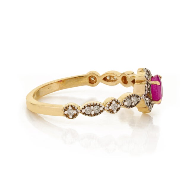 Metal Oval Cut Ruby & Diamond Floral Halo Vintage Ring Size 7 in 14k Yellow Gold For Sale - Image 7 of 15