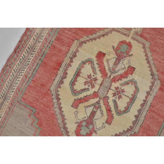 1950s Multicolour Oushak Anatolian Rug For Sale - Image 10 of 10