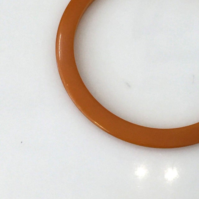 1930s Authentic Art Deco Butterscotch Amber Bakelite Bangle Bracelet For Sale - Image 4 of 6