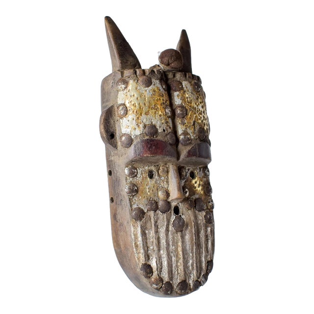 Early 20th Century Toma Wood Passport Mask Landai Guinea For Sale