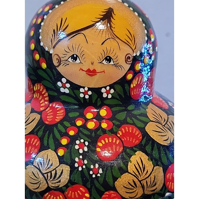 Beautifully painted and in remarkable condition. Each one has it's own unique scene. A set of 10 is hard to find.