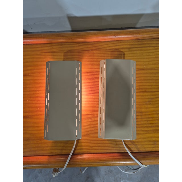 Beige Vintage Bedside Lamps, 1960s, Set of 2 For Sale - Image 8 of 9