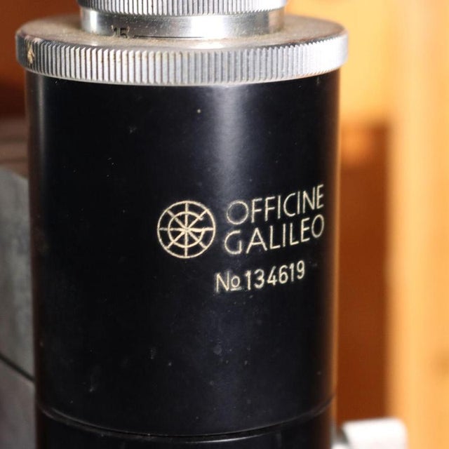 Professional Microscope from Officine Galileo For Sale - Image 4 of 12