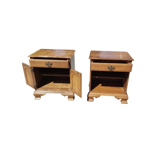 1970s Ethan Allen Heirloom Maple Bedside Tables Nightstands, a Pair