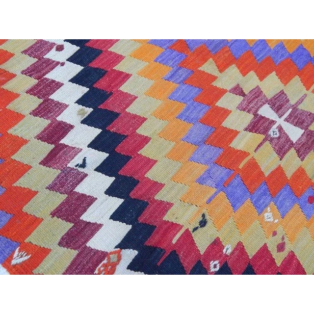 1970s Vintage Handmade Turkish Kilim Runner 4′2″ × 10′9″ For Sale In Philadelphia - Image 6 of 12