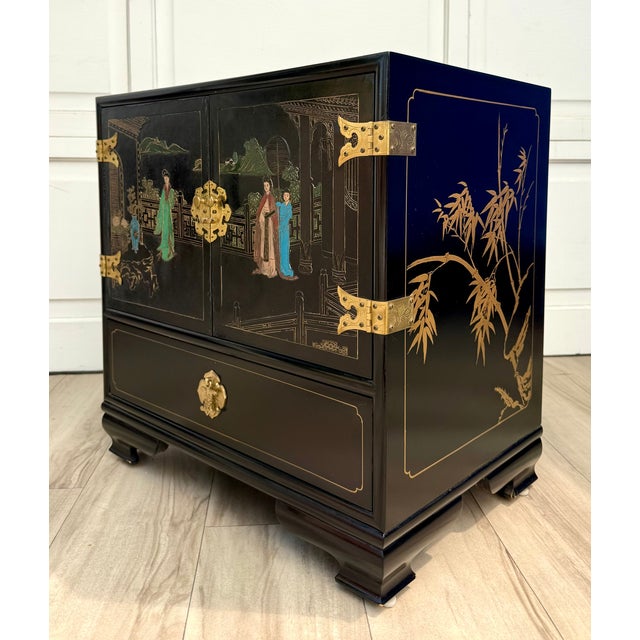 Vintage Chinese Hand-Painted Black Lacquer Chinoiserie Nightstand Side Cabinet For Sale - Image 16 of 17