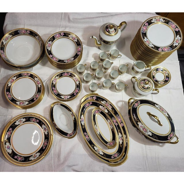 Gold-Plated Service from L' Ancienne Manufacture Royale de Limoges, France, 1980s, Set of 75 For Sale - Image 3 of 18