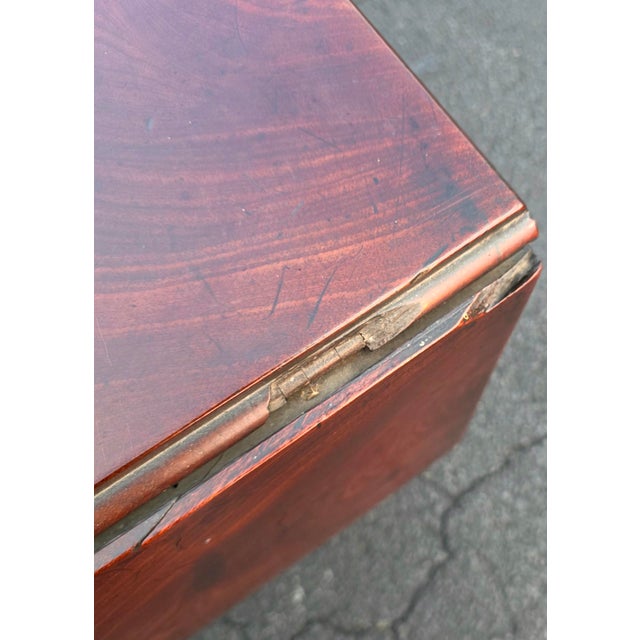 Brown Antique Circa 1785–1805 English George III Period Solid Cuban Mahogany Drop-Leaf Gateleg Dining Table For Sale - Image 8 of 18