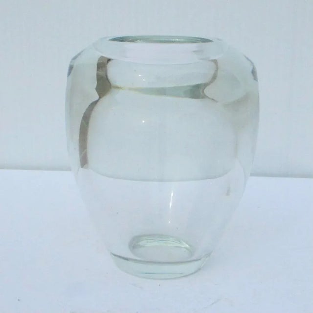 Mid-Century Crystal Vase For Sale In New York - Image 6 of 6