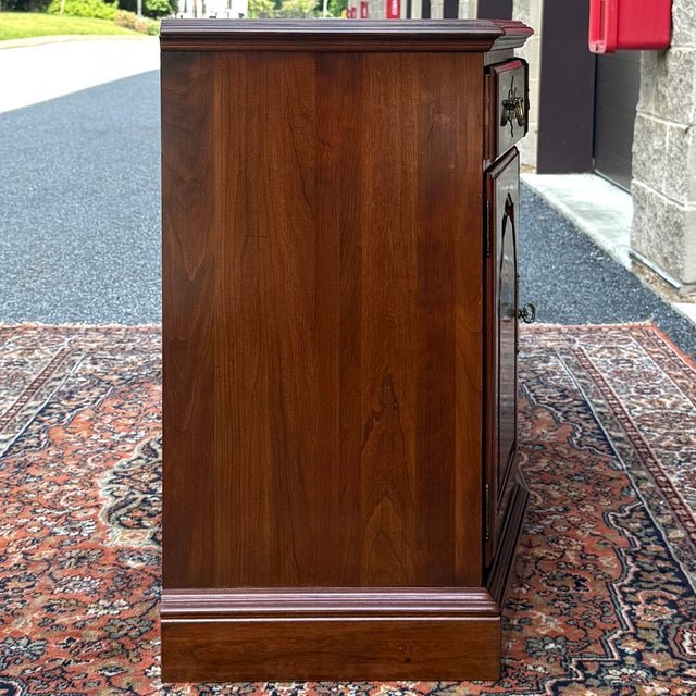 1980s Knob Creek / Ethan Allen Traditional Georgian Solid Cherry 4 Door 6 Drawer Buffet or Sideboard (31-6311) For Sale - Image 11 of 16