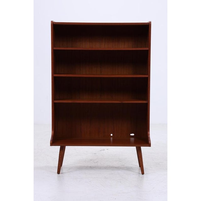 Product vintage teak bookcase from the 1960s item no.: 260340 features • period: 1960s • style: mid-century modern /...