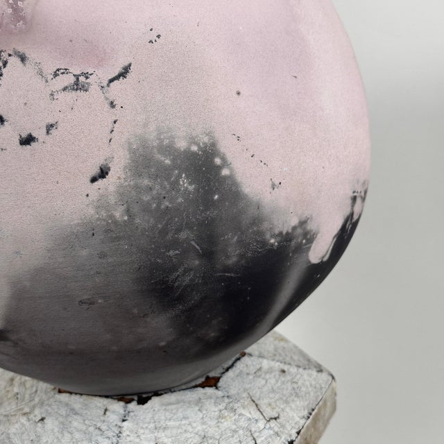 Ceramic Vintage Large Modernist Anagama Fired Pink Seed Pot-Style Vessel by Jeffrey Zigulis (American, B. 1954), Signed (1983) For Sale - Image 7 of 10