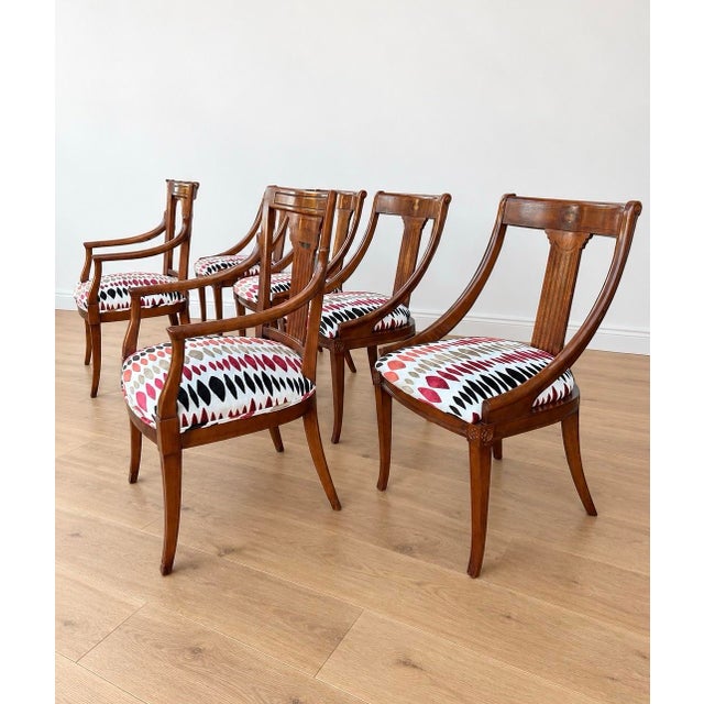 Kittinger Vintage Neoclassical Style Dining Chairs - Set of 6. Newly Upholstered in Abstract Patterned Velvet. For Sale - Image 4 of 11