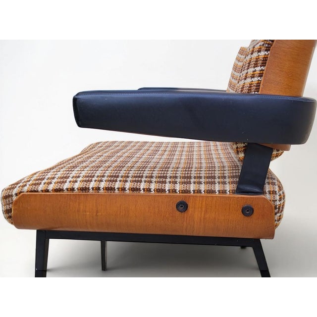 1960s Modern Tube Series Model 704 Armchair by Alain Richard for Marcom, 1960s For Sale - Image 5 of 13