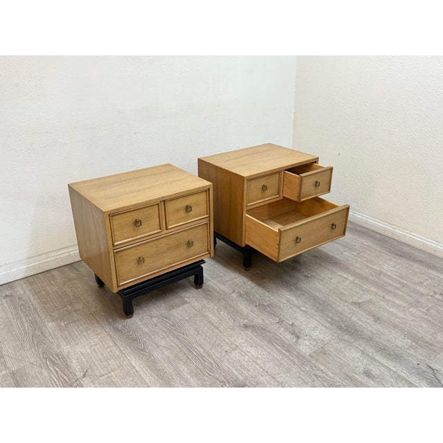 Mid-Century Modern Pair of Mid Century Modern Nightstands For Sale - Image 3 of 11