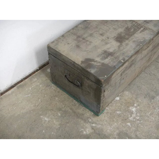 Mid-Century Modern Vintage Wooden Trunk, 1940s For Sale - Image 3 of 9