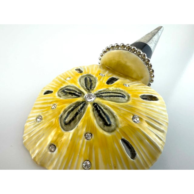 Vintage Coastal Sand Dollar Bottle Stopper With Rhinestone Inlay For Sale In Little Rock - Image 6 of 7