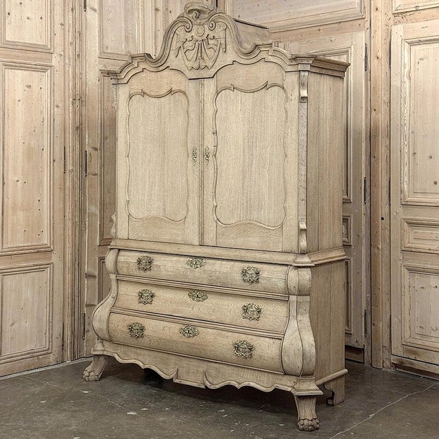 Mid 18th Century 18th Century Dutch Baroque Stripped Oak Linen Press For Sale - Image 5 of 18