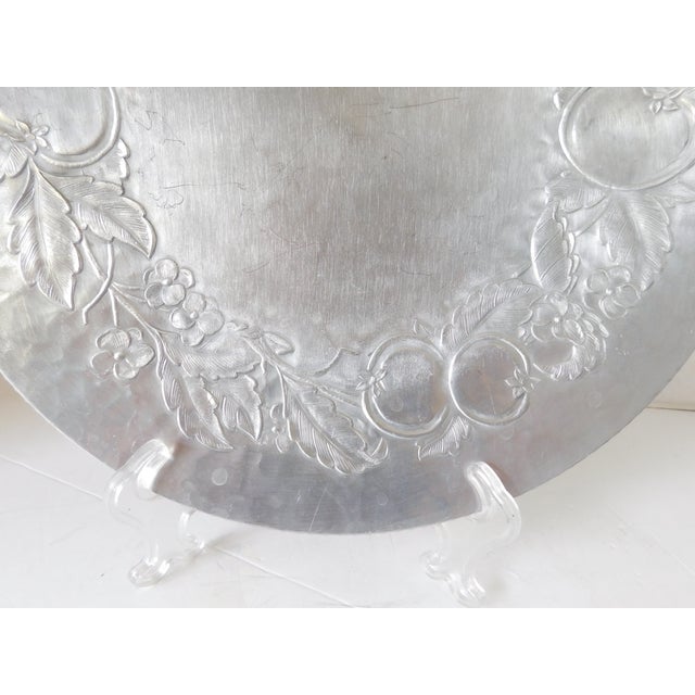 1940s Everlast Aluminum Metal Hammered Round Vintage Serving Tray With Handles