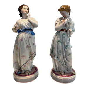 Late 19th Century Pair of Porcelain Figurines Representing Two Women With Birds
