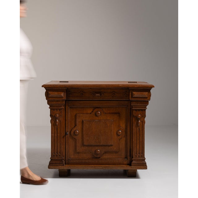 19th Century French Chestnut Brown Neo-Renaissance Oak Cabinet with Hinged Lid For Sale - Image 10 of 15