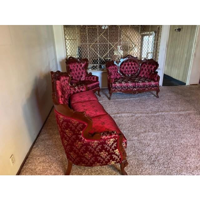 1960s French Provincial Living Room Set For Sale - Image 17 of 18