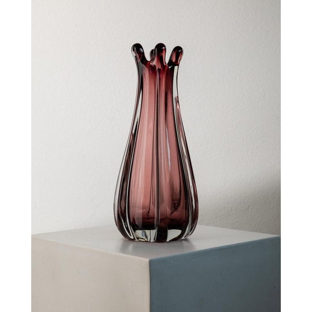 Vintage Italian Murano Glass Vase in Berry Tone, 1960s For Sale - Image 11 of 11