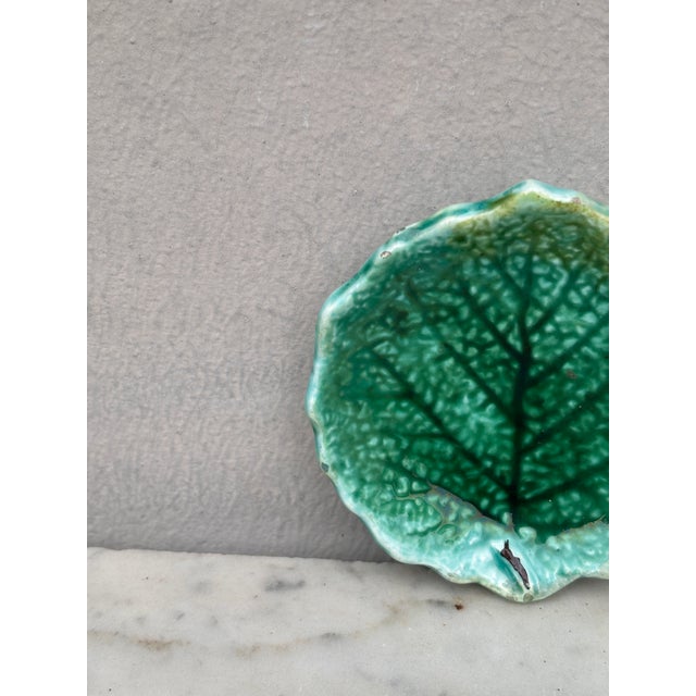 Rustic German Green Majolica Leaf Butter Pat Villeroy Boch Circa 1890 For Sale - Image 3 of 4