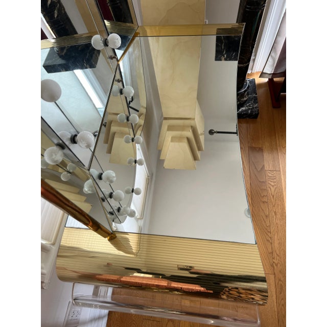 1970s Lucite Brass Arched Vanity Mirror & Stool Made by Hill Manufacturing - Set of 2 For Sale - Image 9 of 12