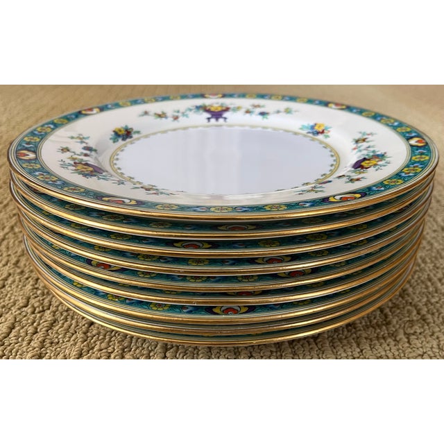 Chinoiserie Early 20th Century Minton Porcelain Chinoiserie Dinner Plates Decorated With Vases and Flower Garlands - Set of 9 For Sale - Image 3 of 18