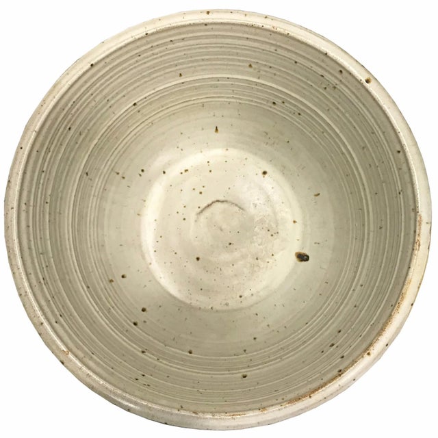 Monumental Mid-20th Century American Studio Pottery Bowl. For Sale - Image 4 of 7