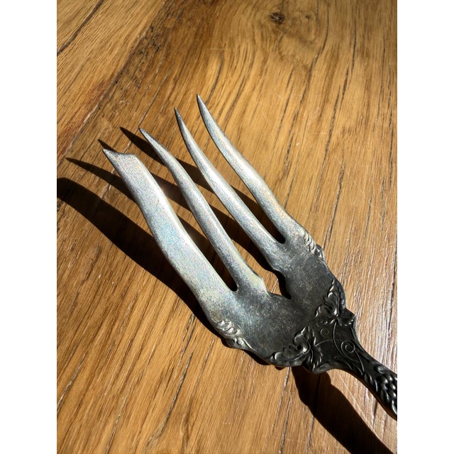 Art Nouveau Antique Silver-Plate Art Nouveau "La Vigne" Decorative Meat Serving Fork -1908 For Sale - Image 3 of 7