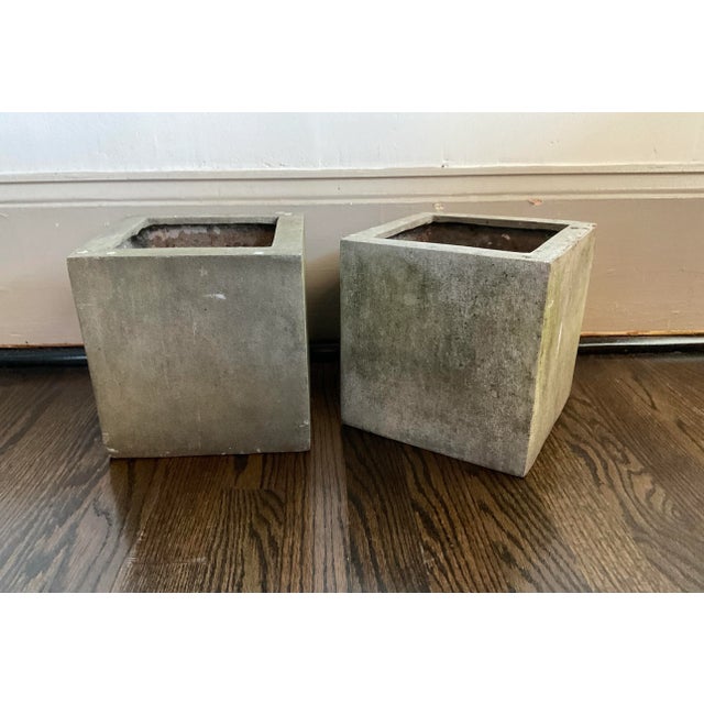 Late 20th Century Small Fiberglass Planters With Patina - Set of 2 For Sale - Image 5 of 8