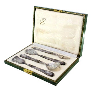 Silver Dessert Pieces with Cut-Out Shells and Embossed Handles with Floral Motifs, Set of 4 For Sale