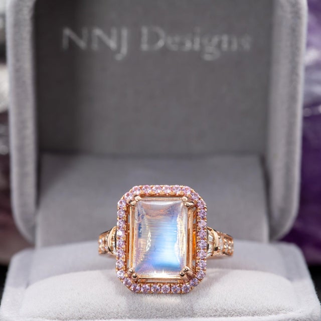 2020s 5.9Ct Rainbow Moonstone Ring With Diamond & Pink Sapphire Accents: 14k Gold Ring For Sale - Image 5 of 9
