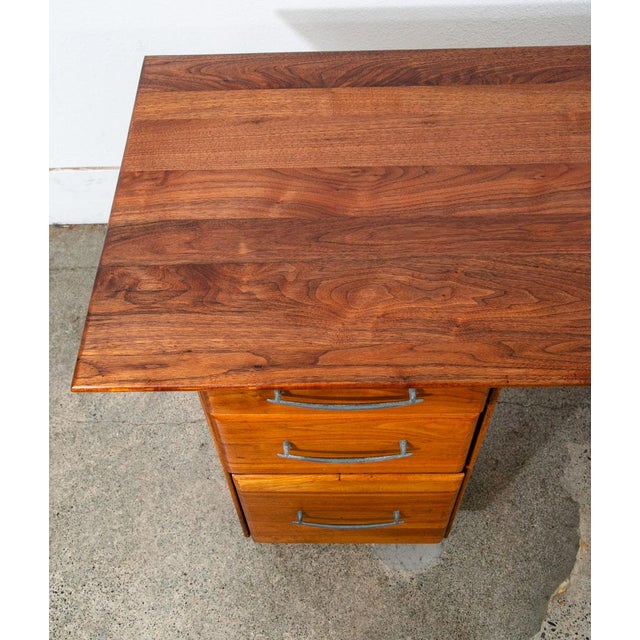 1960s Mid Century Modern Desk Solid Walnut Executive Office Ace Hi 6 Drawer Floating For Sale - Image 10 of 11