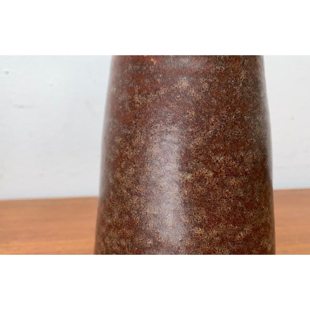 Mid-Century Minimalist Studio Pottery Vase by Elke & Elmar Kubicek, Germany, 1960s For Sale - Image 4 of 15