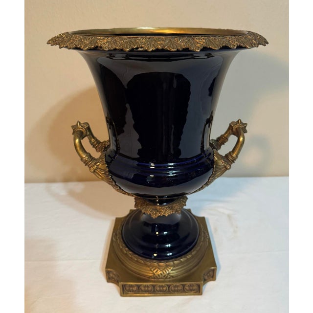 1990s United Wilson Porcelain Cobalt Urn Vase & Platform Base Gilt Bronze Mounts For Sale - Image 11 of 12