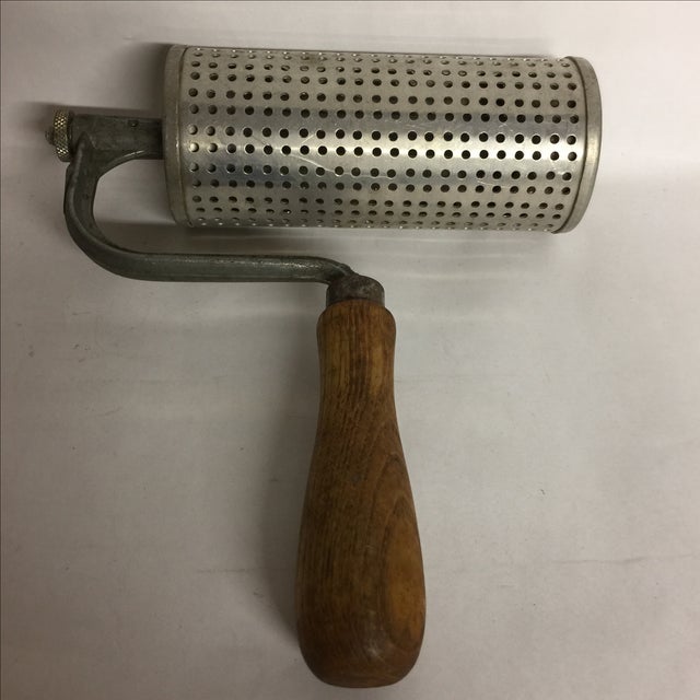 Vintage 1940s Magikoter Paint Roller Chairish