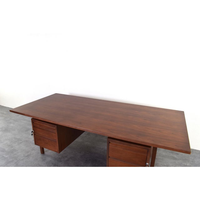 Large Mid-Century Modern American Walnut Executive Desk, 1970s For Sale - Image 18 of 18
