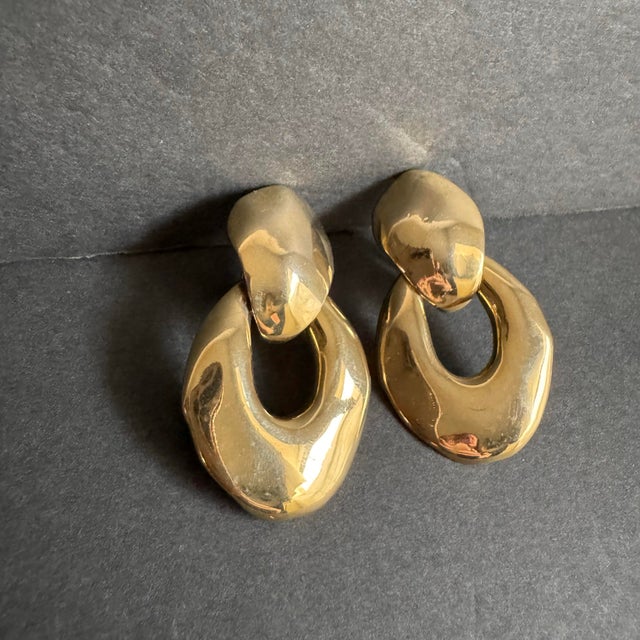 Metal Vintage Chunky Gold Tone Door Knocker Earrings Polished Statement 80s 90s For Sale - Image 7 of 7
