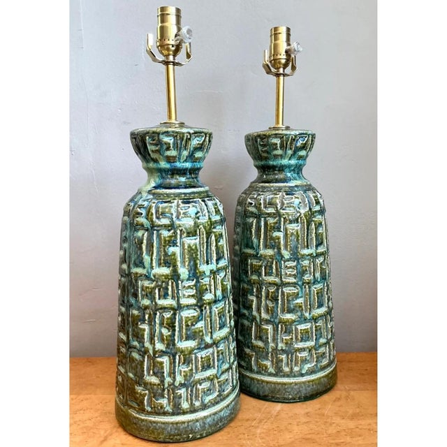 Vintage Mid-Century Modern Green Textured Ceramic Table Lamps - a Pair For Sale - Image 9 of 12