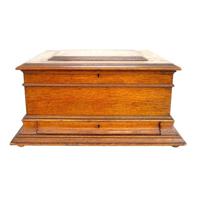 Regina Oak Double Comb Disk Music Box Signed C1890 For Sale - Image 4 of 18