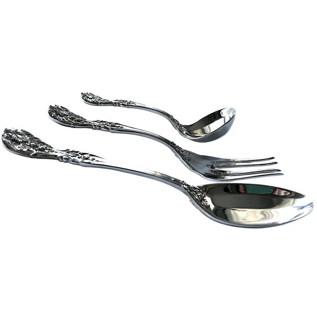 F.B. Rogers Silver Co. 1980s Fb Rogers & Sons "French Rose" After Francis I Silver Plated Flatware Service for 10 With Serving Pieces – 55 Pieces For Sale - Image 4 of 10